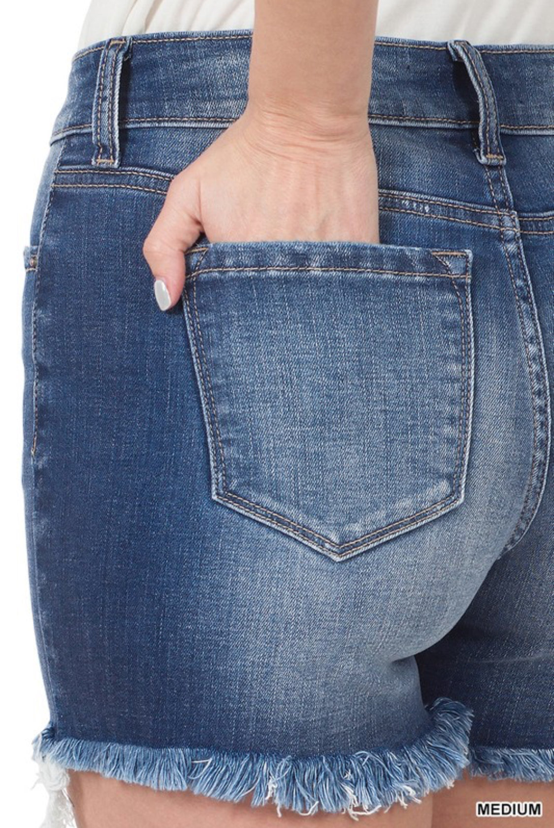 Mid rise raw ham denim short