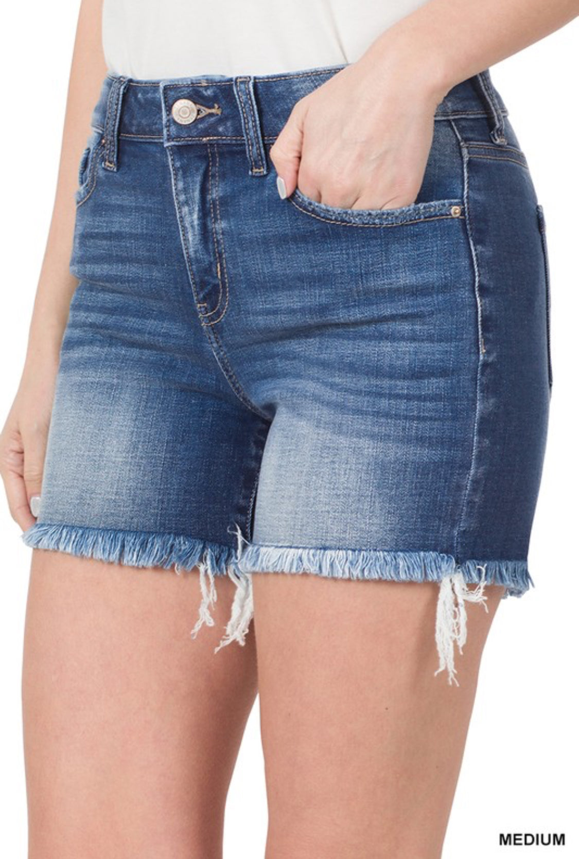 Mid rise raw ham denim short