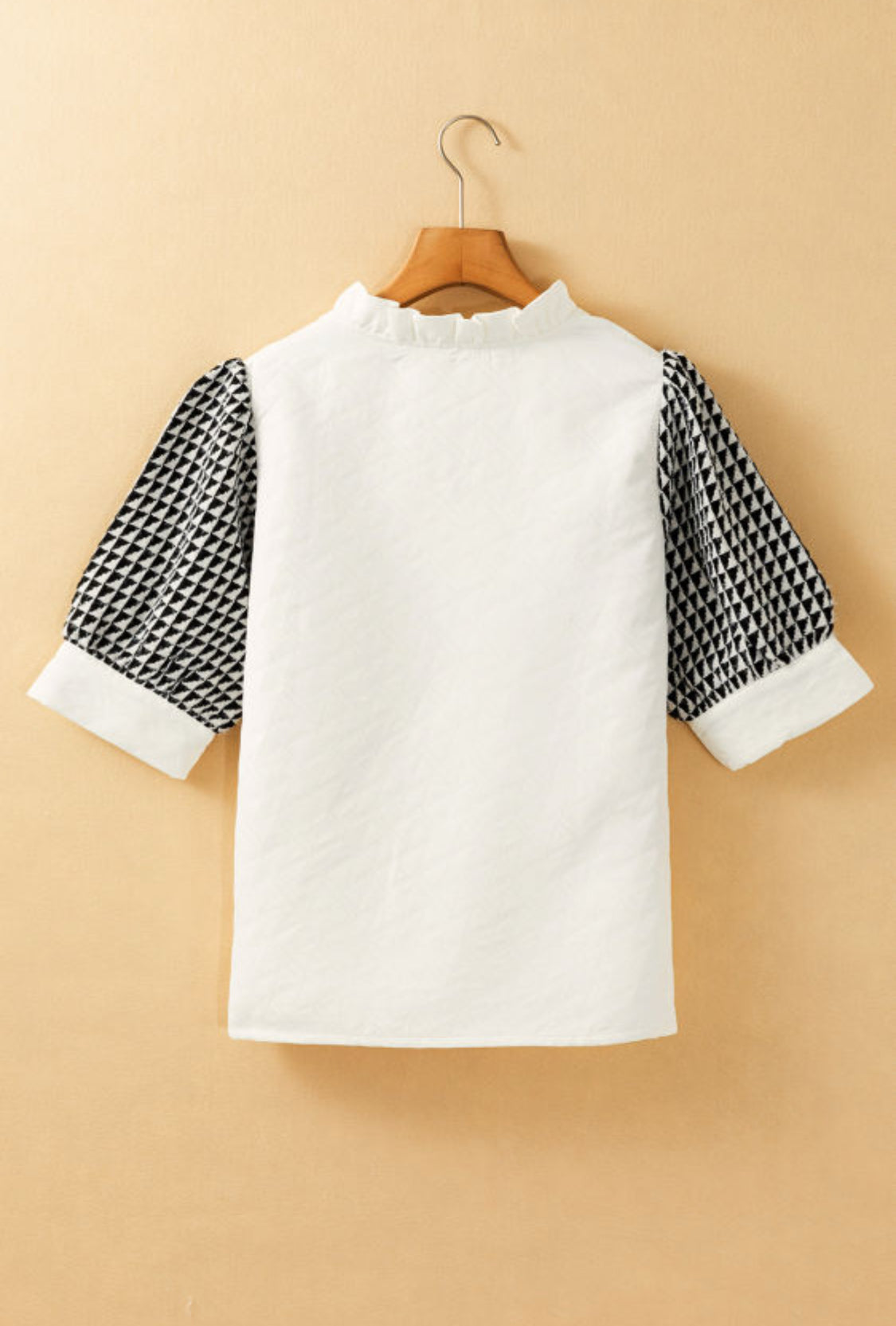 White textured short sleeve blouse