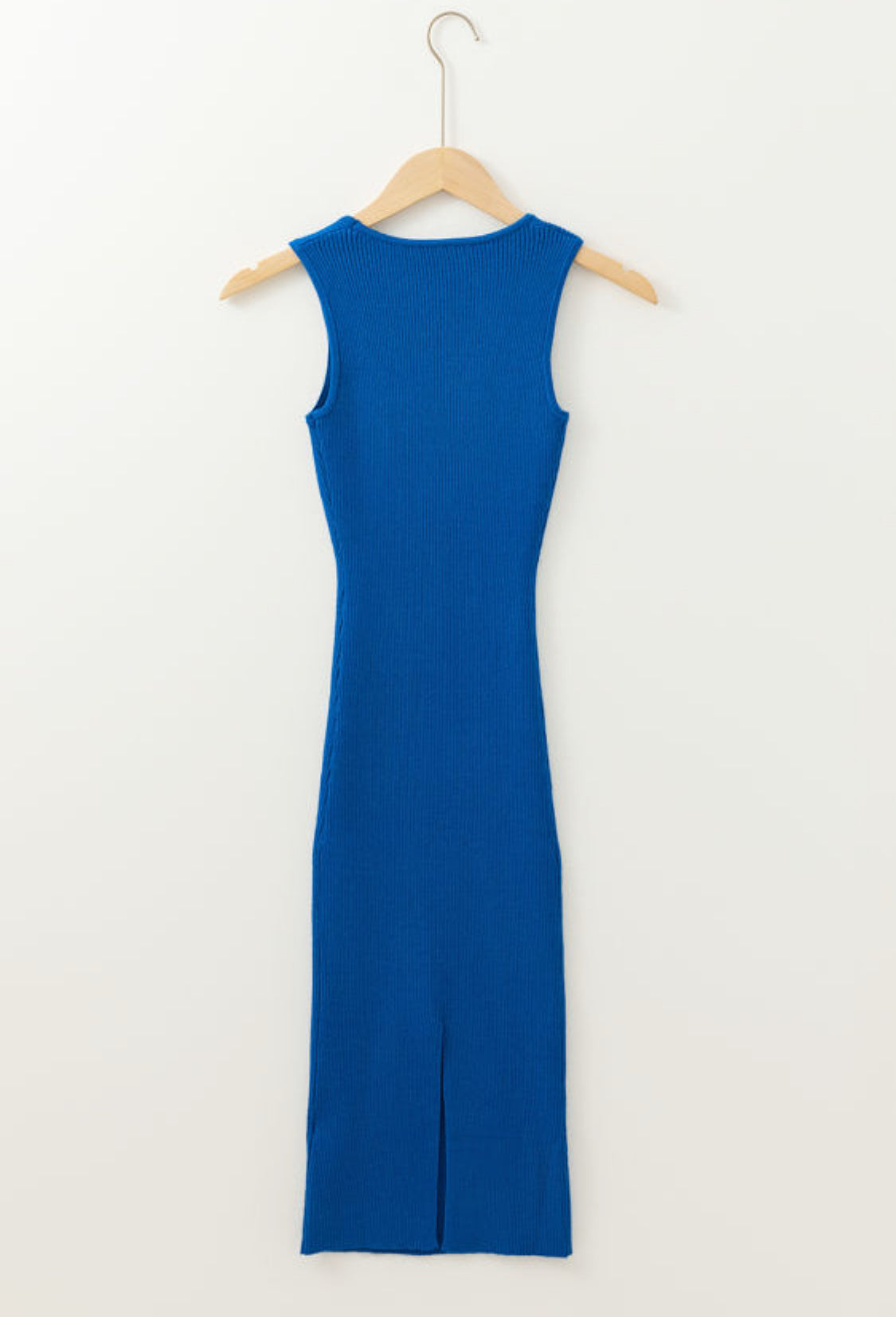 Blue sleepless midi sweater dress