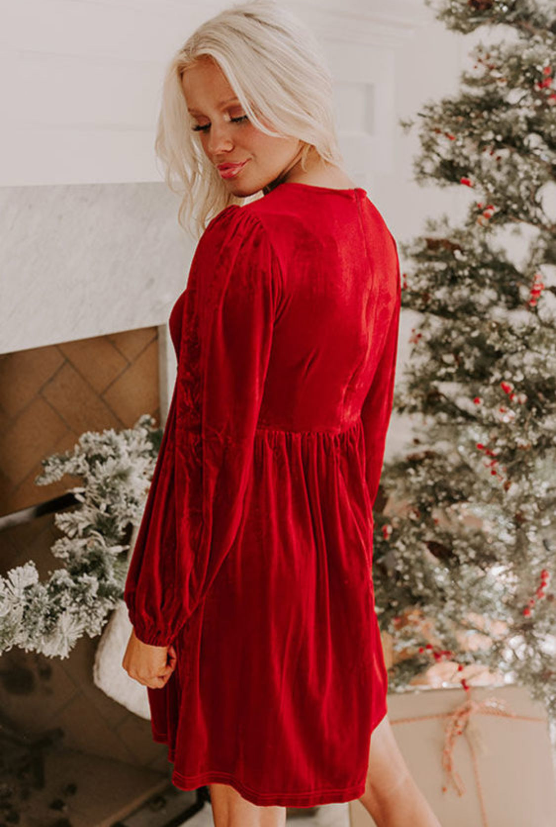 Red velvet dress with bows