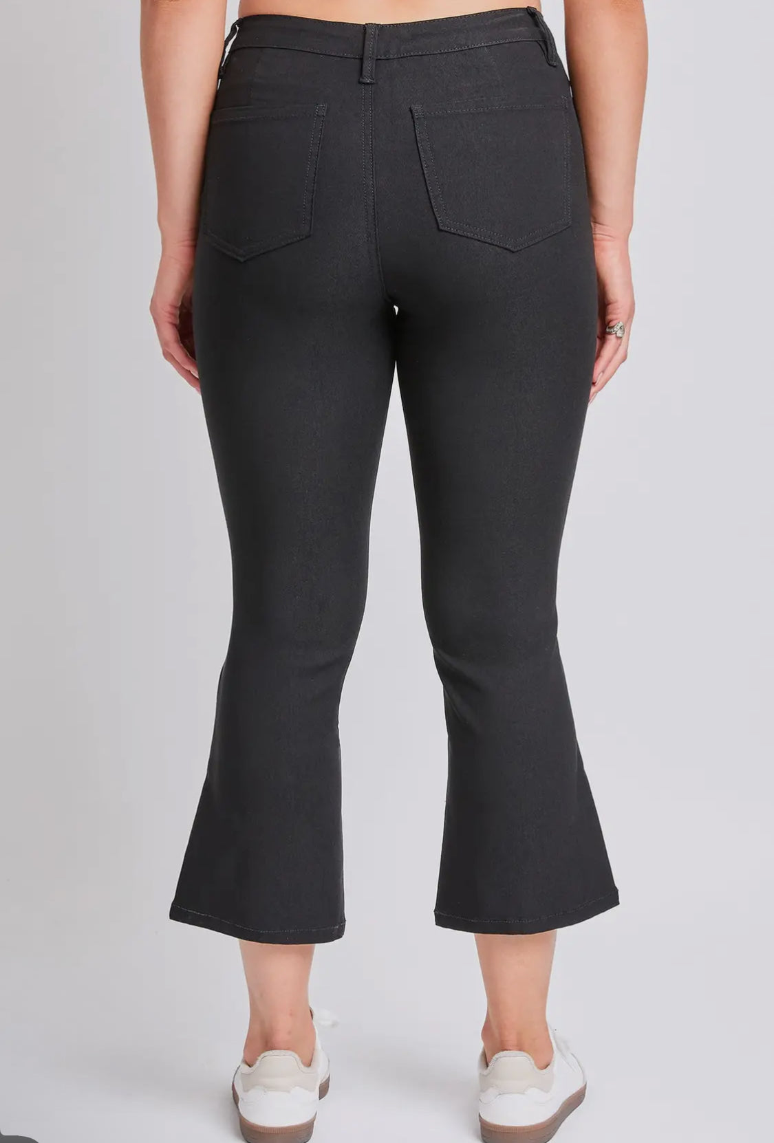 Black wide leg cropped pants