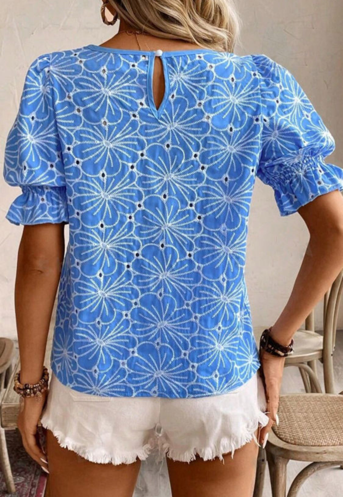 Blue flower embroidery top