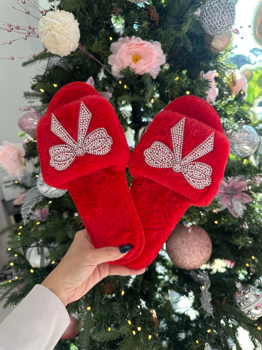 Red pearl bow slipper