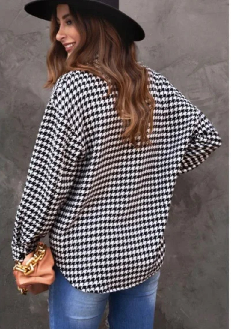 Black and white houndstooth long sleeve button down shirt