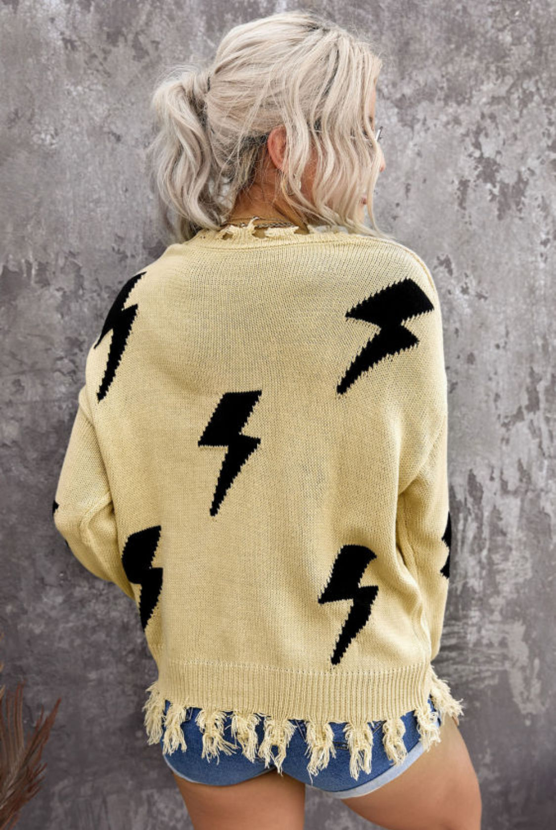 Bolt sweater