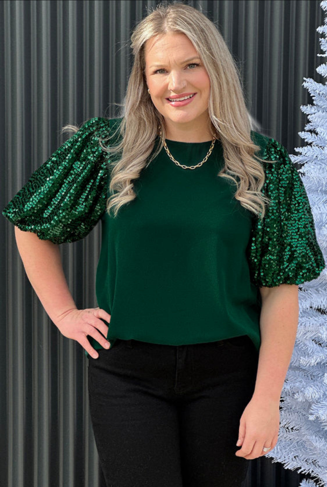 Green sequin sleeve top (curve)