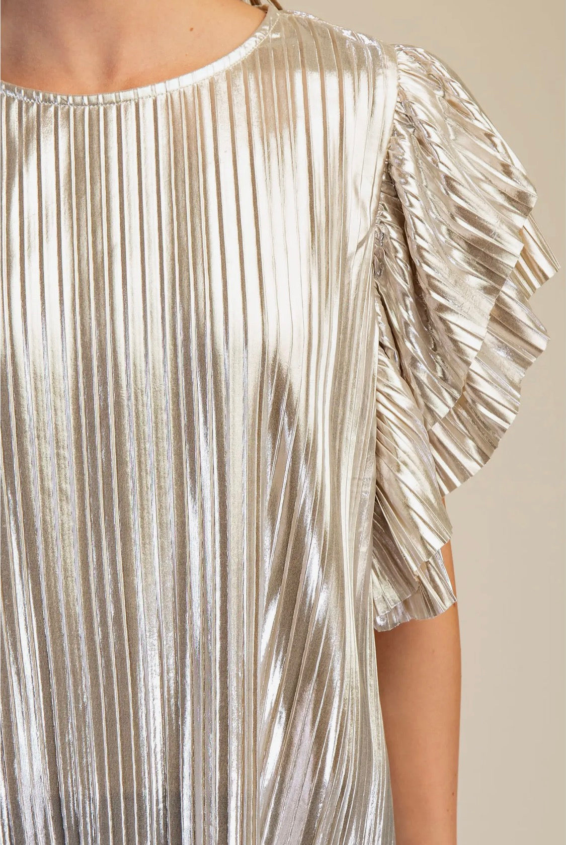 Champagne flutter-sleeve top (Glam)