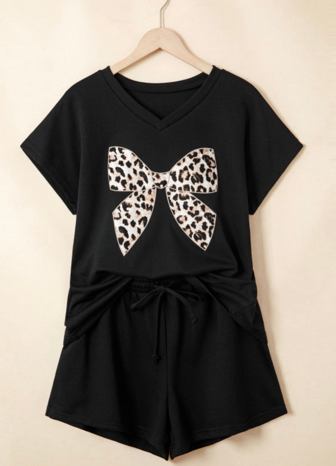 Black short set with leopard print bow