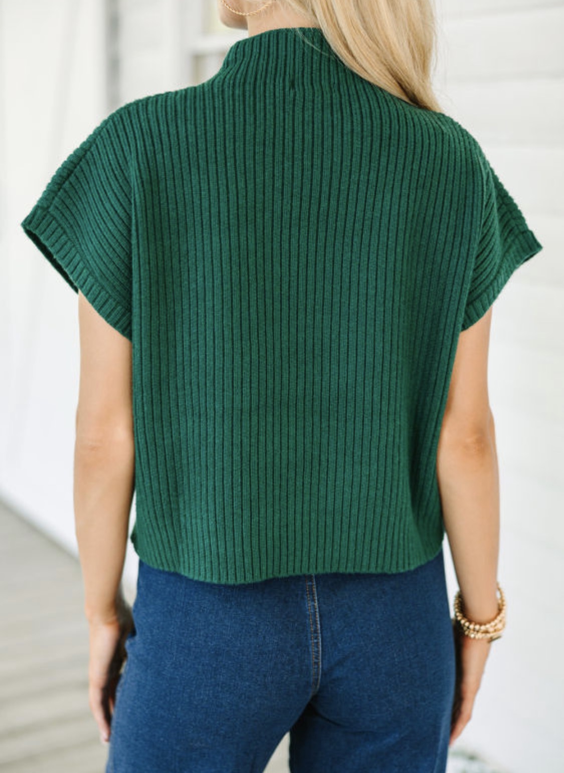Green short sleeve sweater