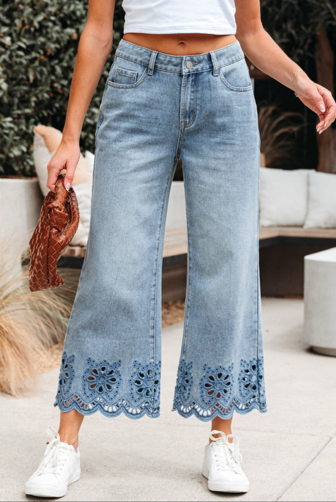 Blue embroidery wide leg jeans