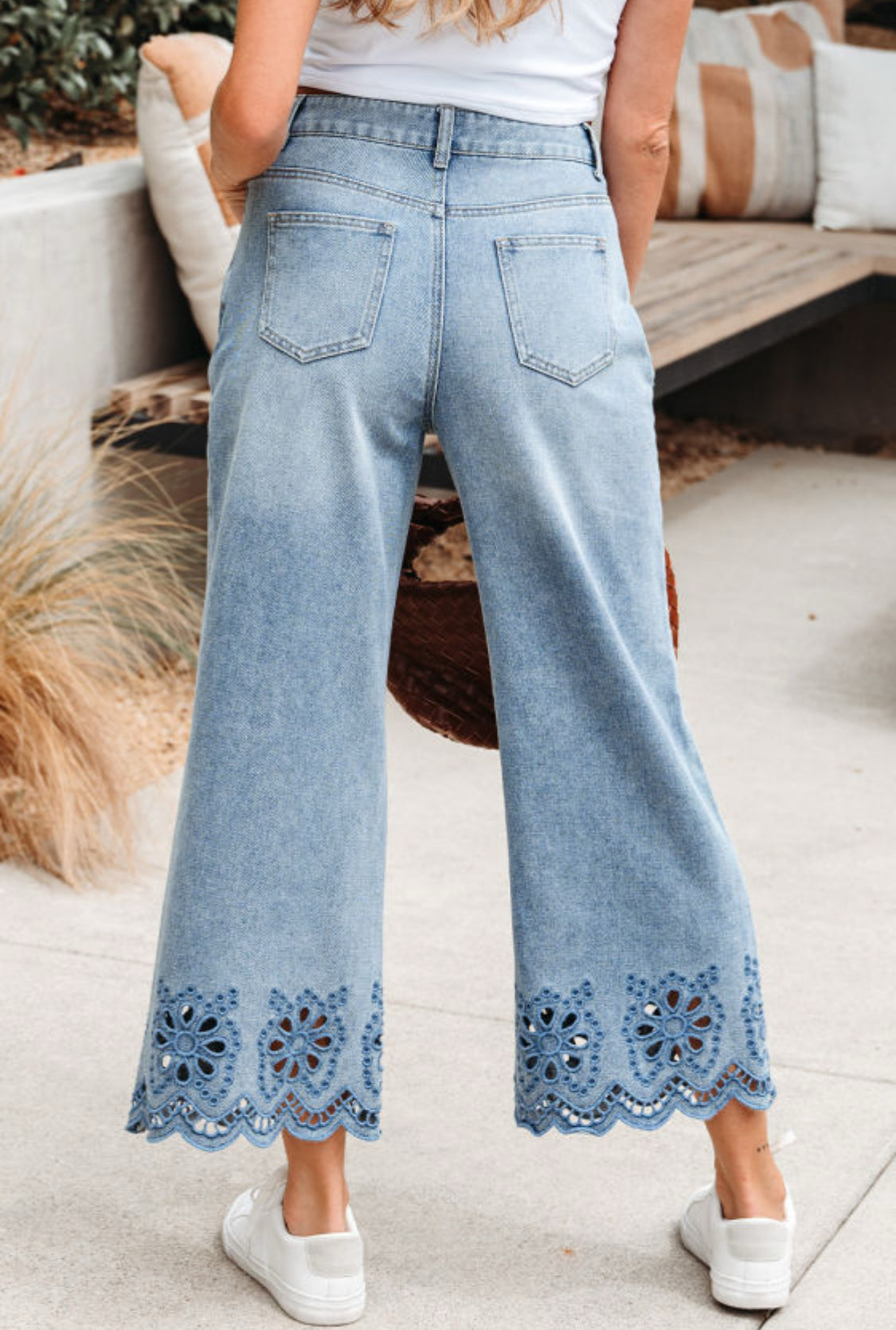 Blue embroidery wide leg jeans