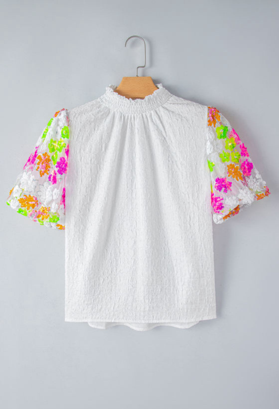 White smocked collar sequin flowers puff sleeve top